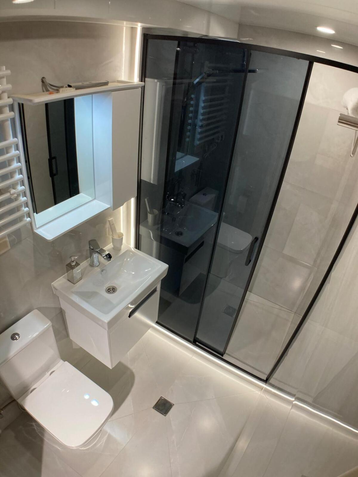 Apartment A Cozy And Comfortable Semi-basement Tbilisi