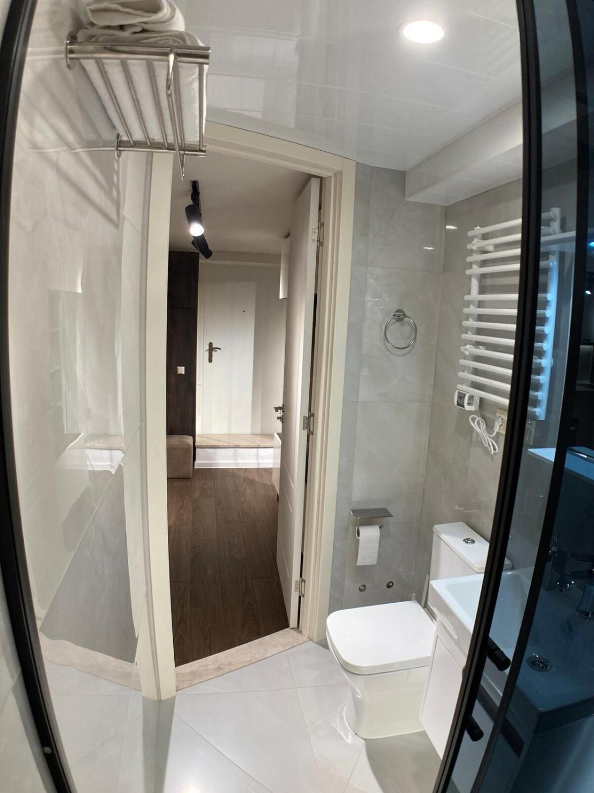 A Cozy And Comfortable Semi-basement * Tbilisi