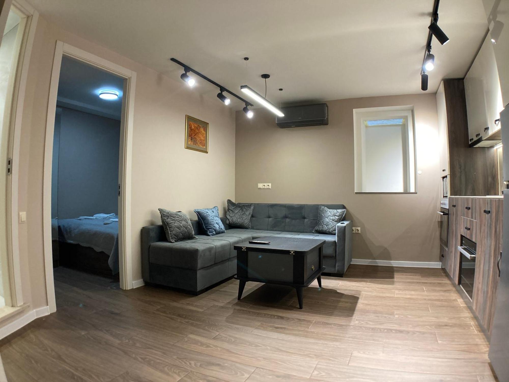 A Cozy And Comfortable Semi-basement