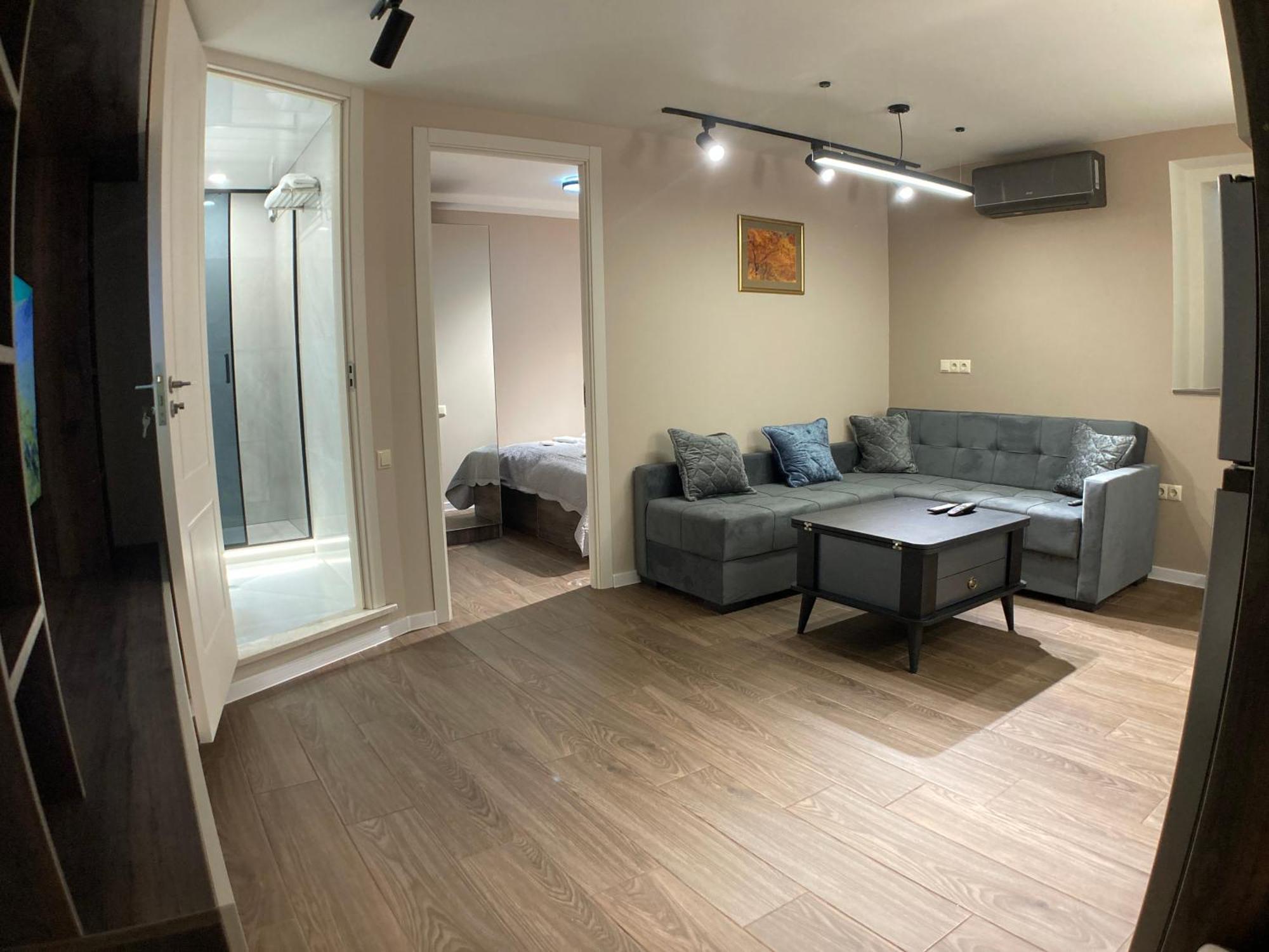 A Cozy And Comfortable Semi-basement * Tbilisi